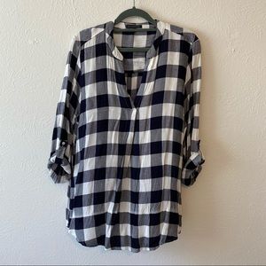 Navy blue & white Buffalo check pullover